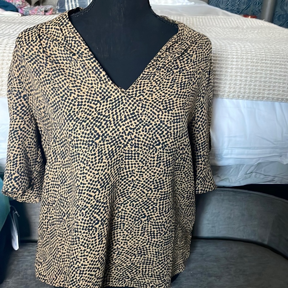 Joie drappy brown and black shirt
